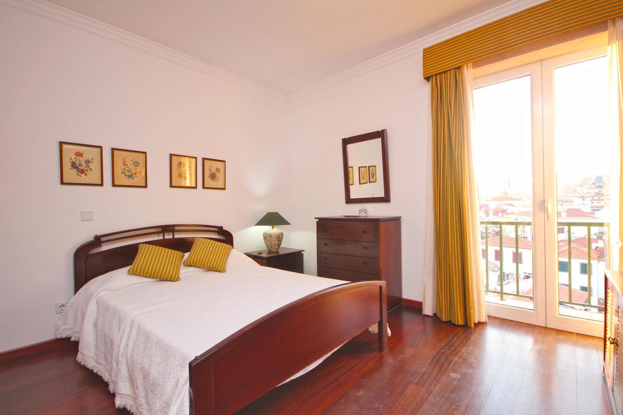 فونشال Old Town Apartment Sea View المظهر الخارجي الصورة