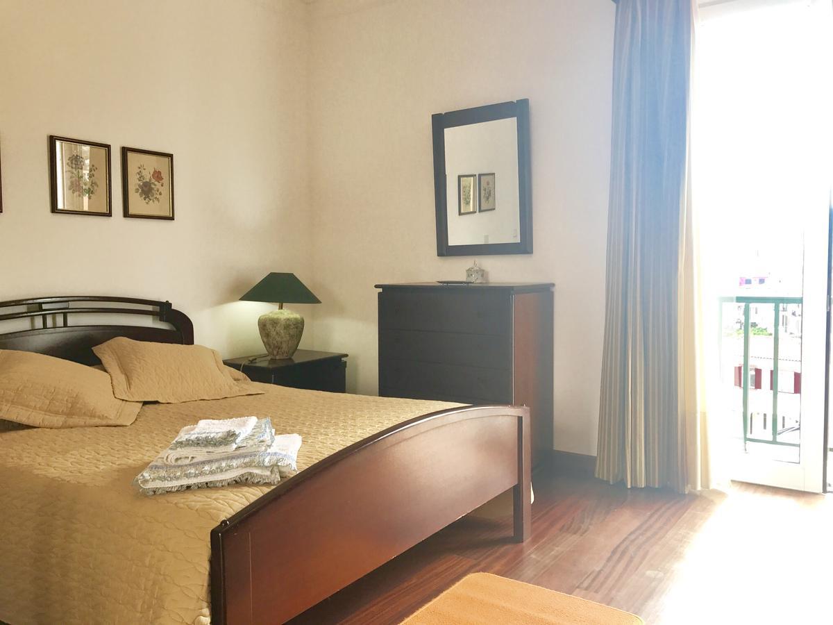 فونشال Old Town Apartment Sea View المظهر الخارجي الصورة